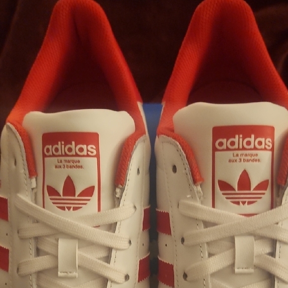 ♥️Adidas White and Red Superstar Shoes♥️ - Picture 3 of 13